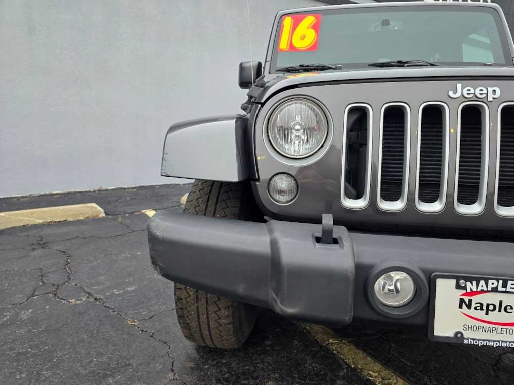 Used 2016 Jeep Wrangler Unlimited Sahara 4WD
