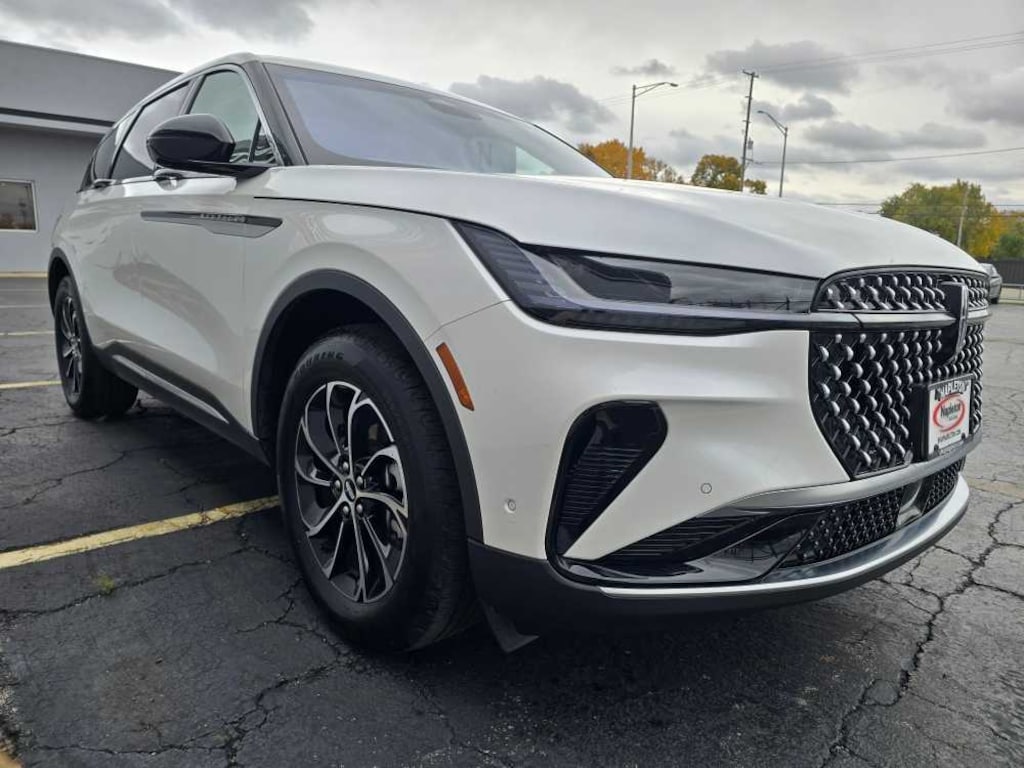 Used 2024 Lincoln Nautilus Premiere AWD