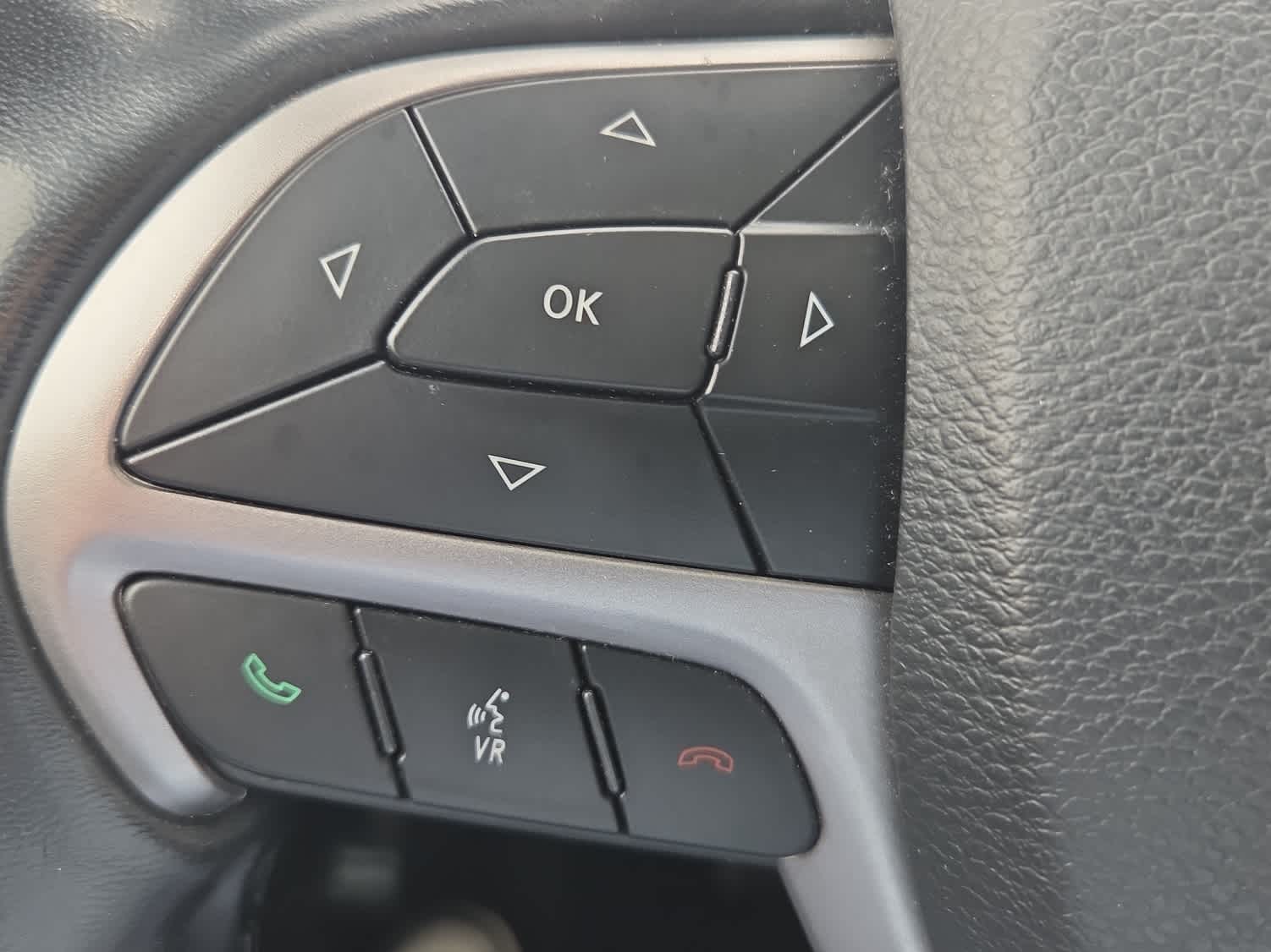 2020 Jeep Grand Cherokee Altitude - Photo 24