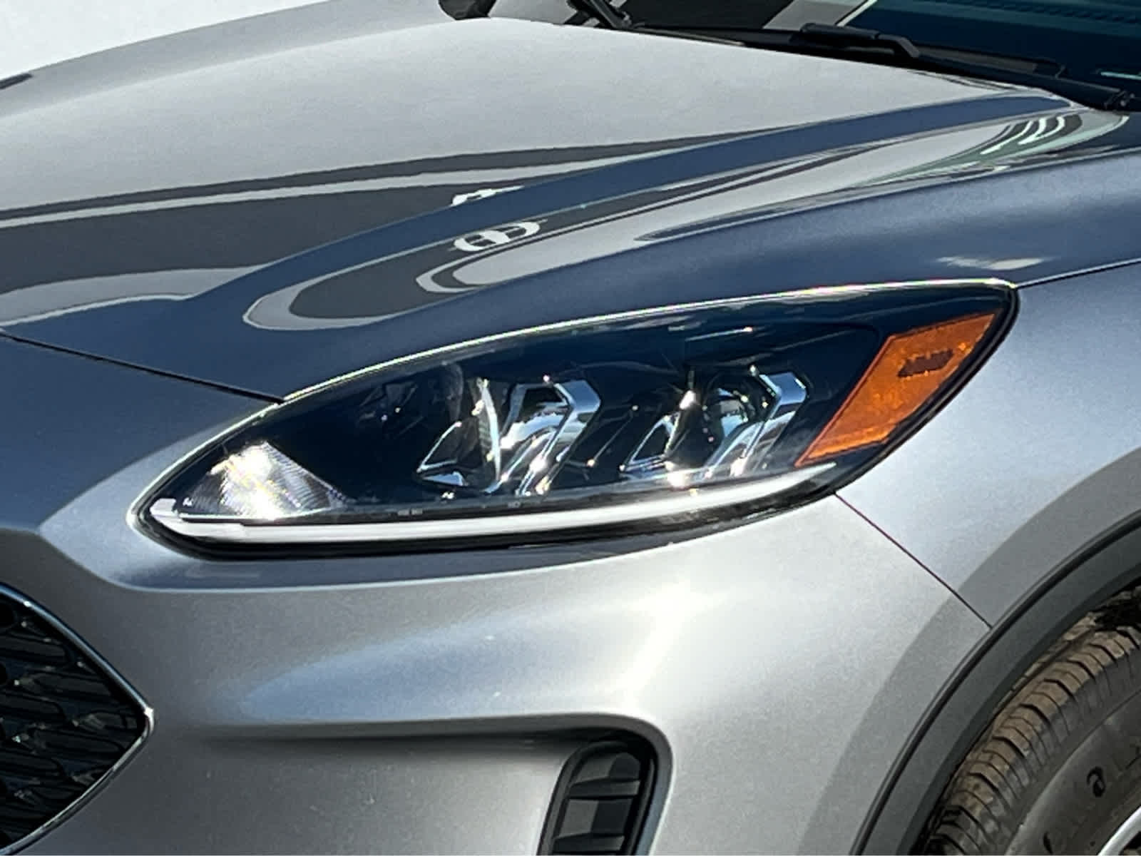 2022 Ford Escape SE photo 4
