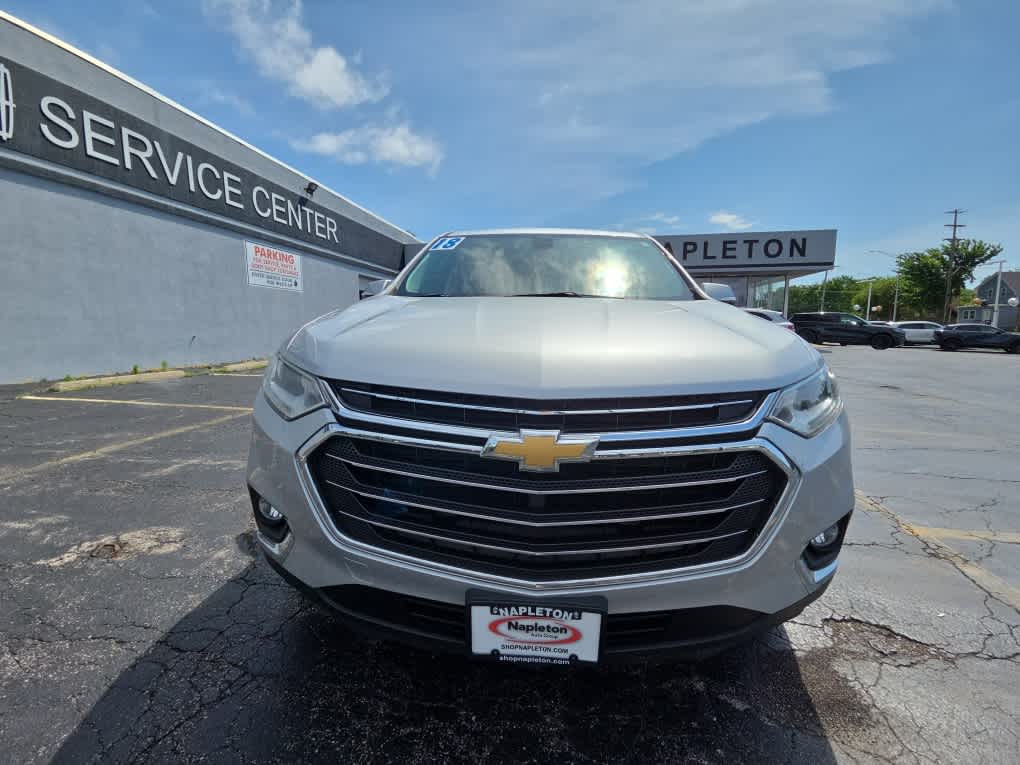 Used 2018 Chevrolet Traverse 3LT with VIN 1GNEVHKW9JJ261234 for sale in Blue Island, IL