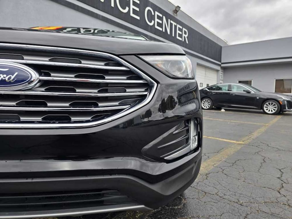 Used 2022 Ford Edge SEL AWD