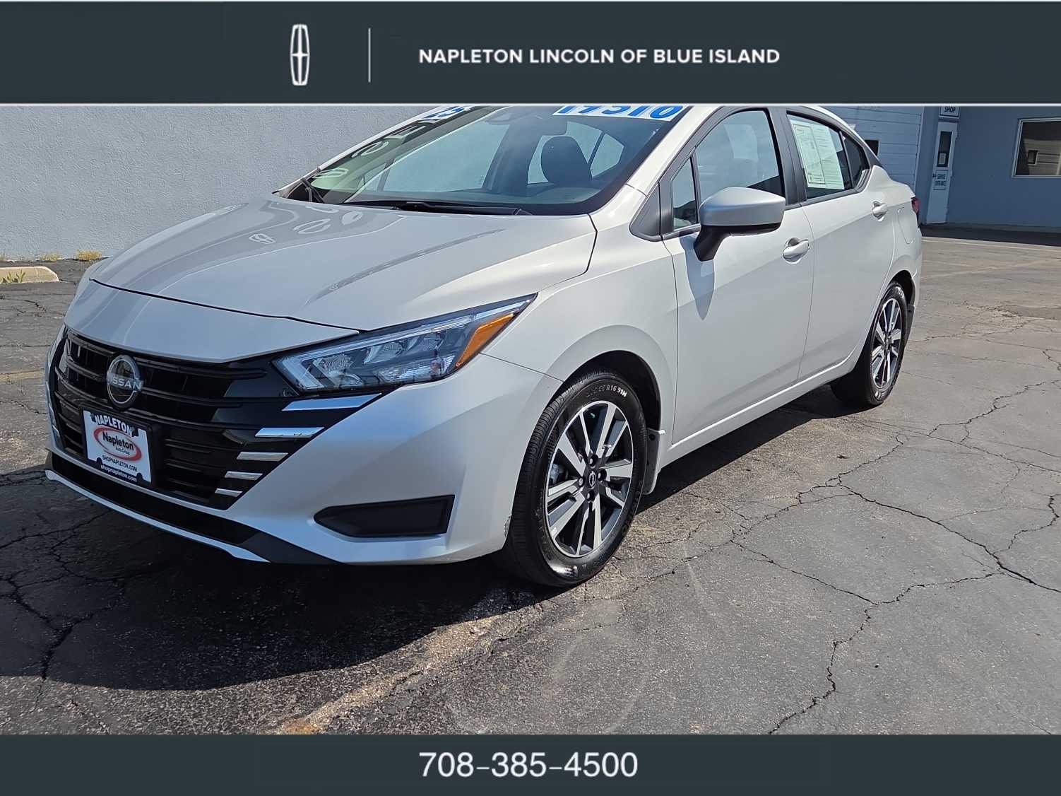 2025 Nissan Versa 1.6 SV CVT's photo