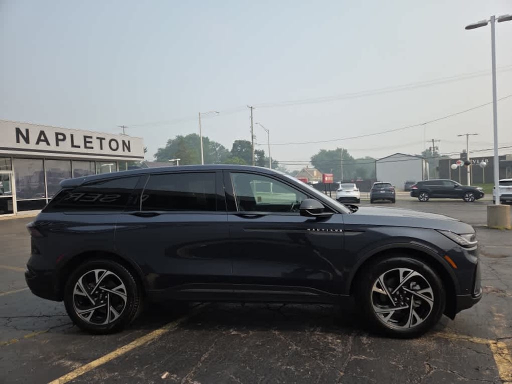 Used 2024 Lincoln Nautilus Premiere AWD