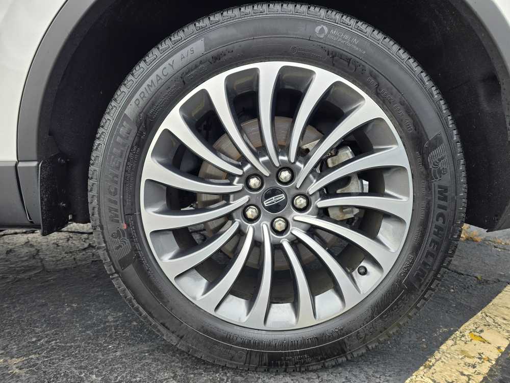 2023 Lincoln Aviator Standard photo 4