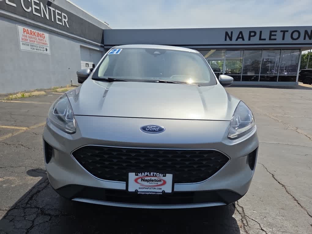 Used 2021 Ford Escape SE with VIN 1FMCU9G68MUA46928 for sale in Blue Island, IL