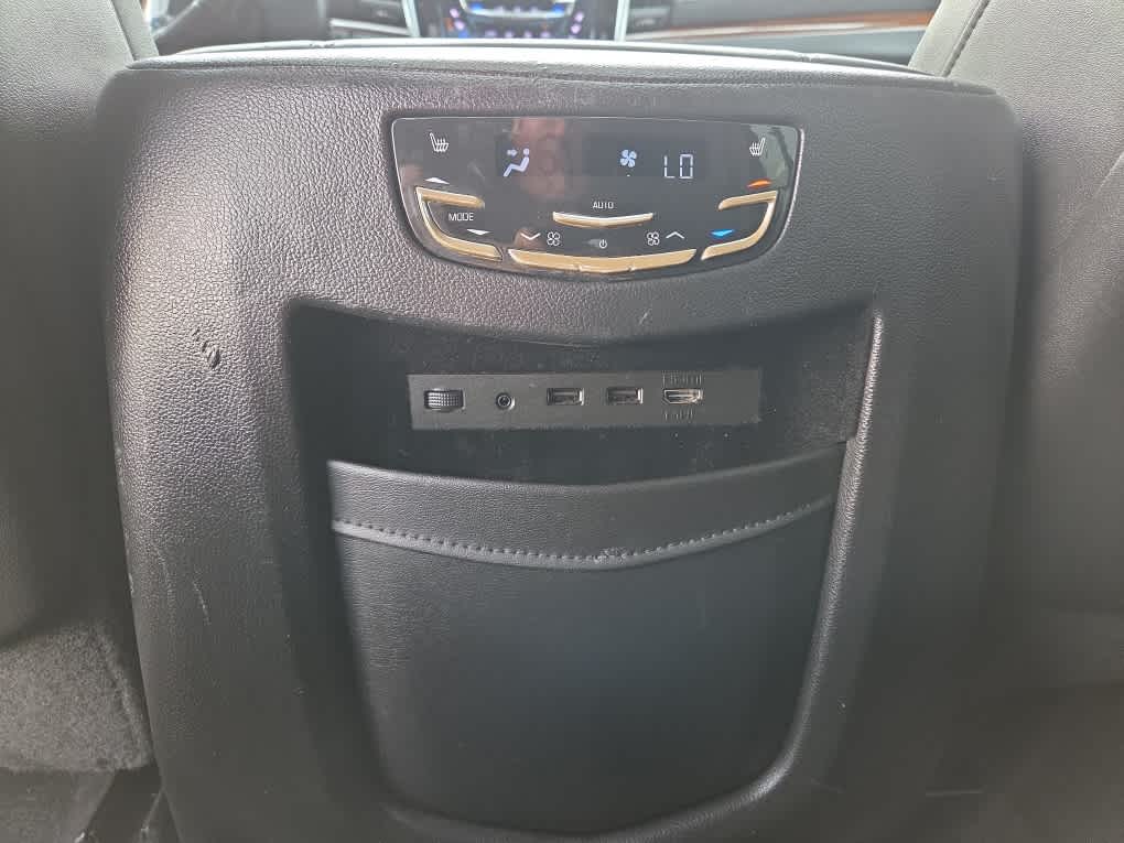 2018 Cadillac Escalade Premium Luxury - Photo 16