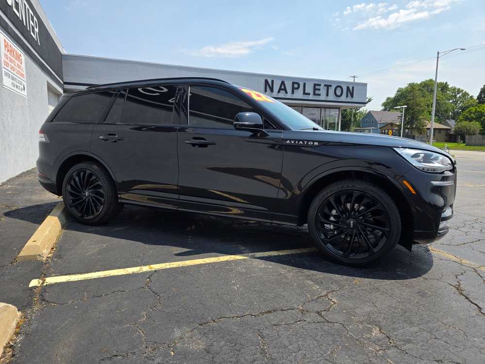 2022 Lincoln Aviator Reserve photo 4