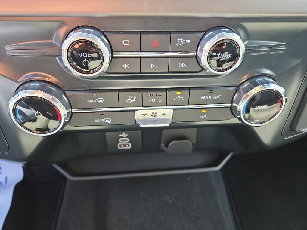 2025 Ford F-150 XLT - Photo 23