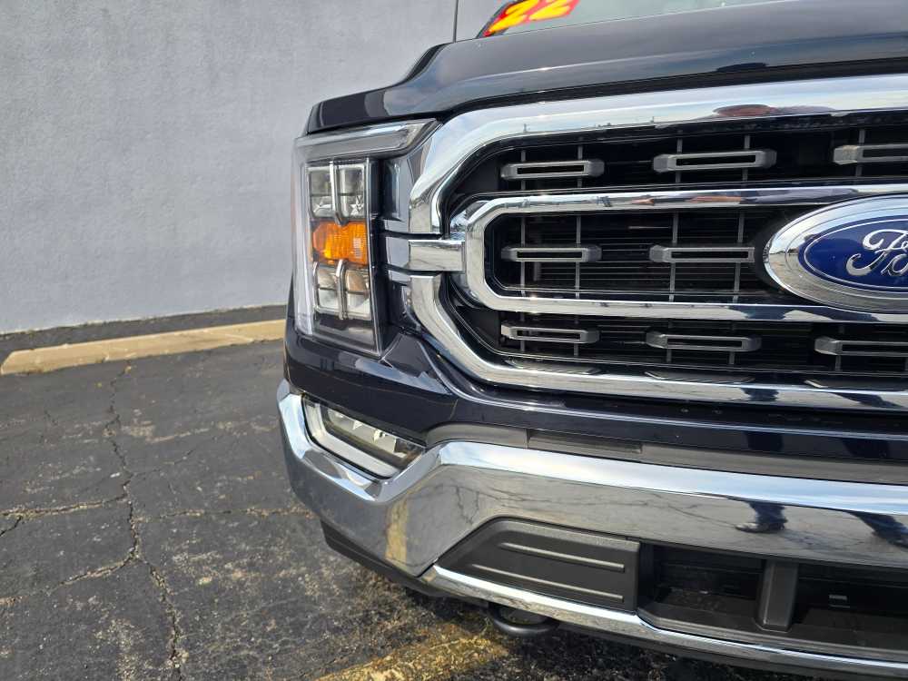 2022 Ford F-150 XLT photo 2