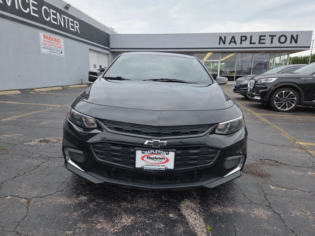 Used 2018 Chevrolet Malibu 1LT with VIN 1G1ZD5ST0JF288836 for sale in Blue Island, IL