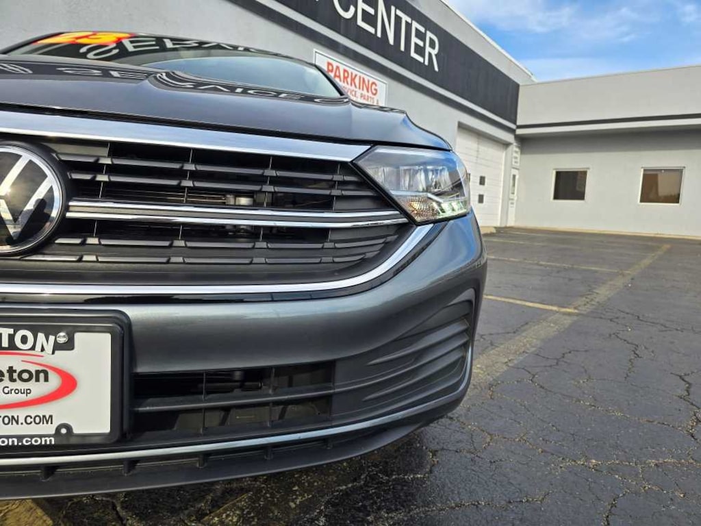 Used 2023 Volkswagen Jetta S Auto