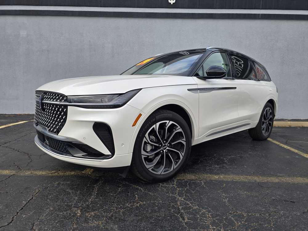 2024 Lincoln Nautilus Reserve's photo