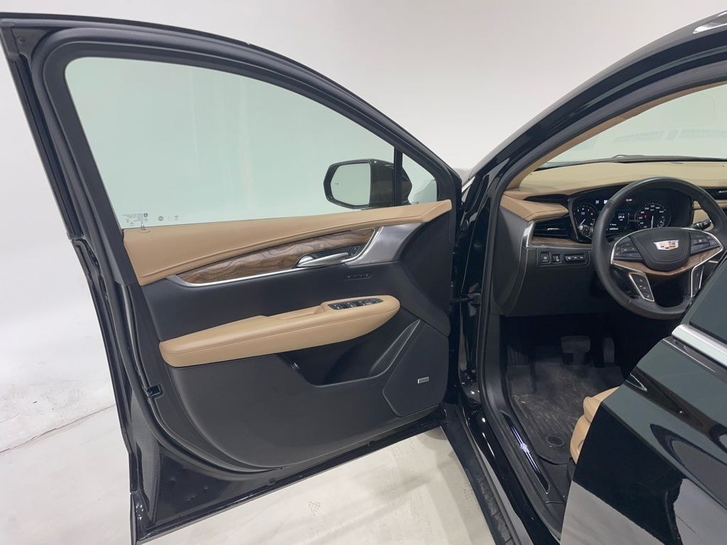 Used 2023 CADILLAC XT5 Premium Luxury SUV