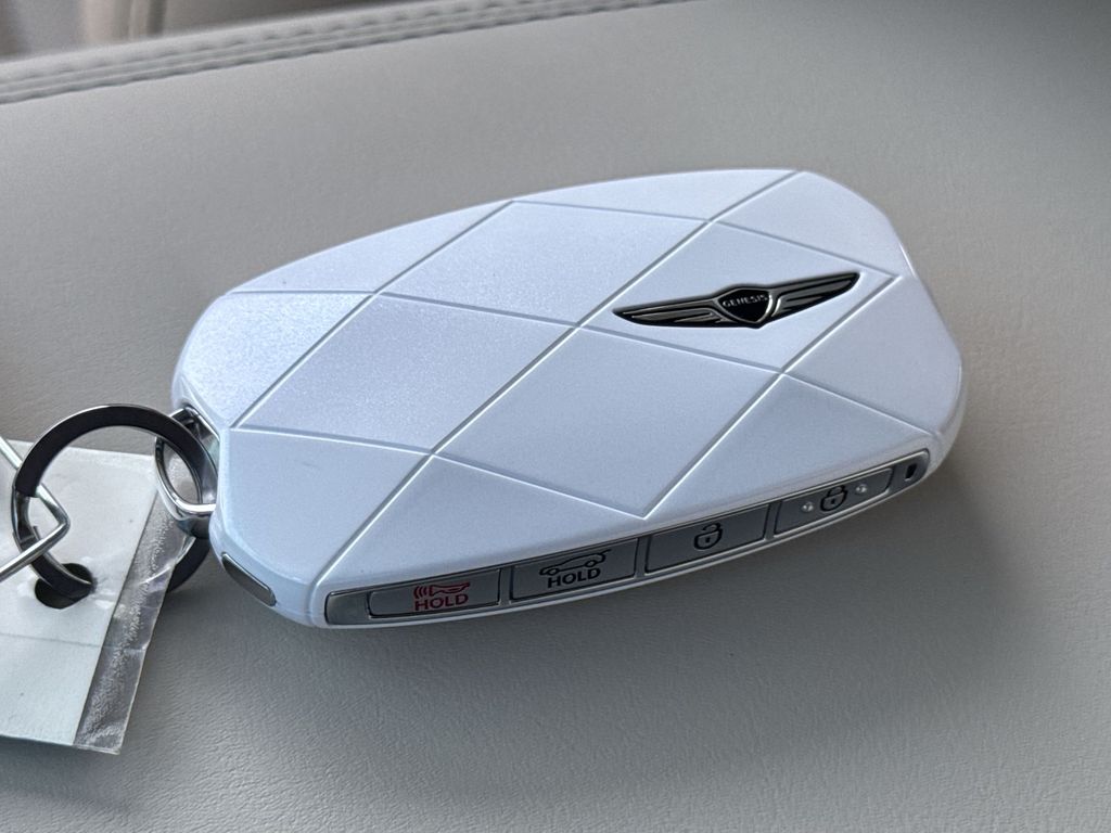 2026 GENESIS GV70 Select - Photo 33