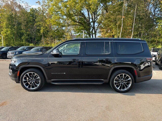 2022 Jeep Wagoneer Series II photo 2