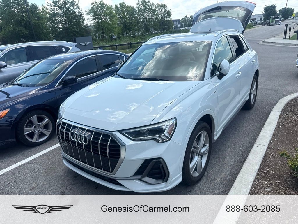 2022 Audi Q3 45 TFSI S Line Premium Plus quattro's photo