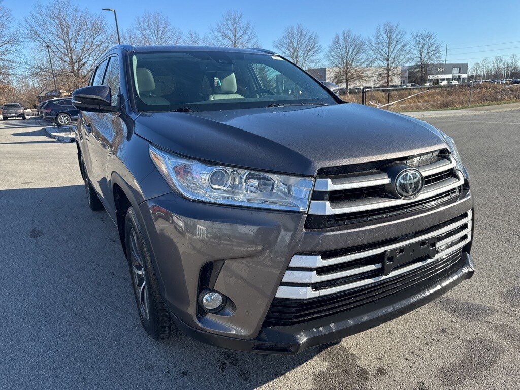 Used 2017 Toyota Highlander SUV