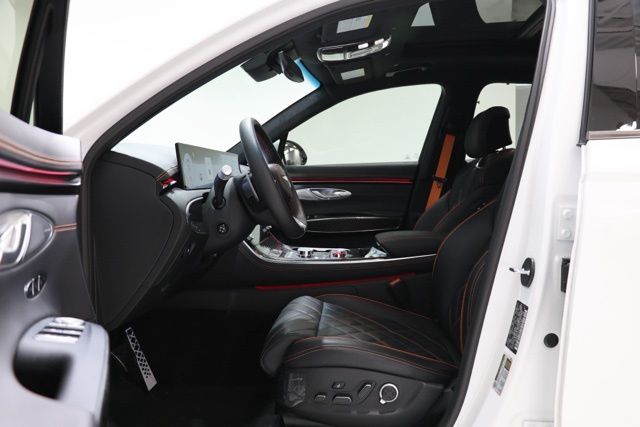 2026 GENESIS GV70 Sport Prestige - Photo 18