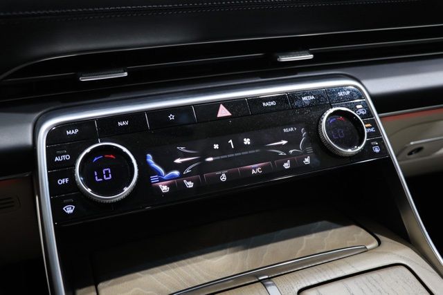 2024 GENESIS GV80 Standard - Photo 30