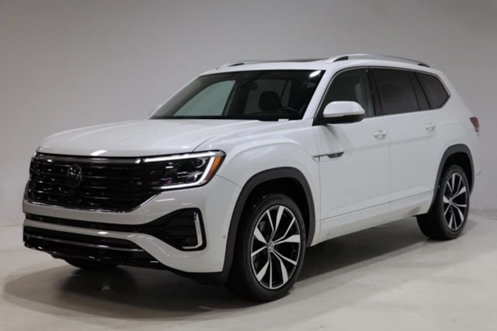 Used 2024 Volkswagen Atlas 2.0T SEL Premium R-Line SUV