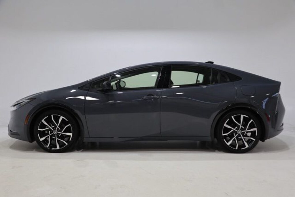 Used 2024 Toyota Prius Prime XSE Hatchback