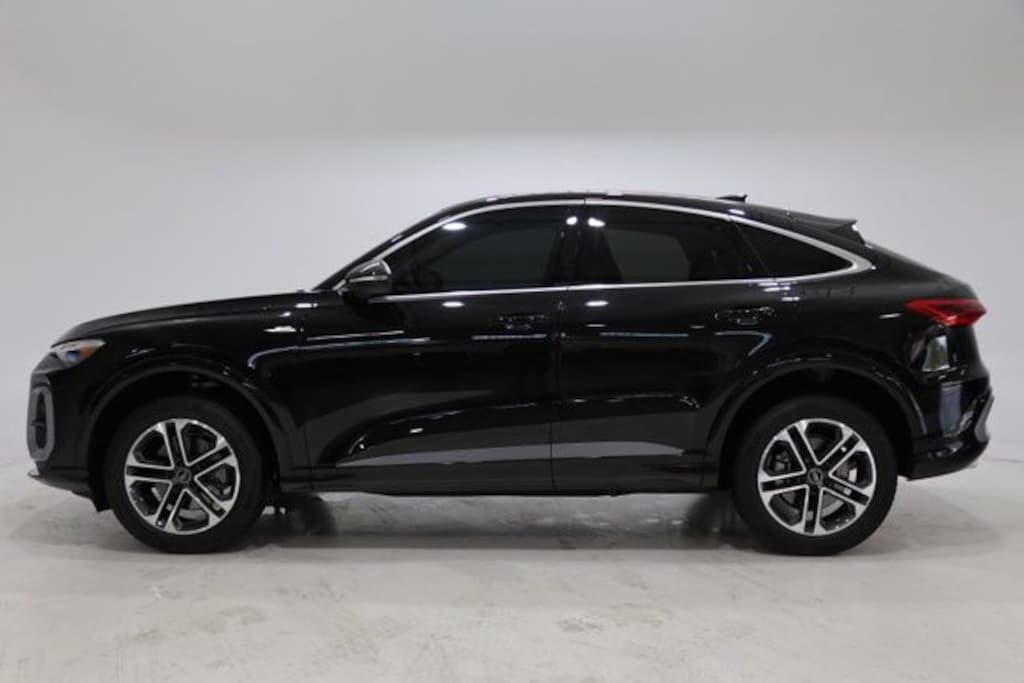 Used 2025 Audi Q5 Sportback 2.0T Premium SUV
