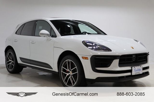2023 Porsche Macan S's photo
