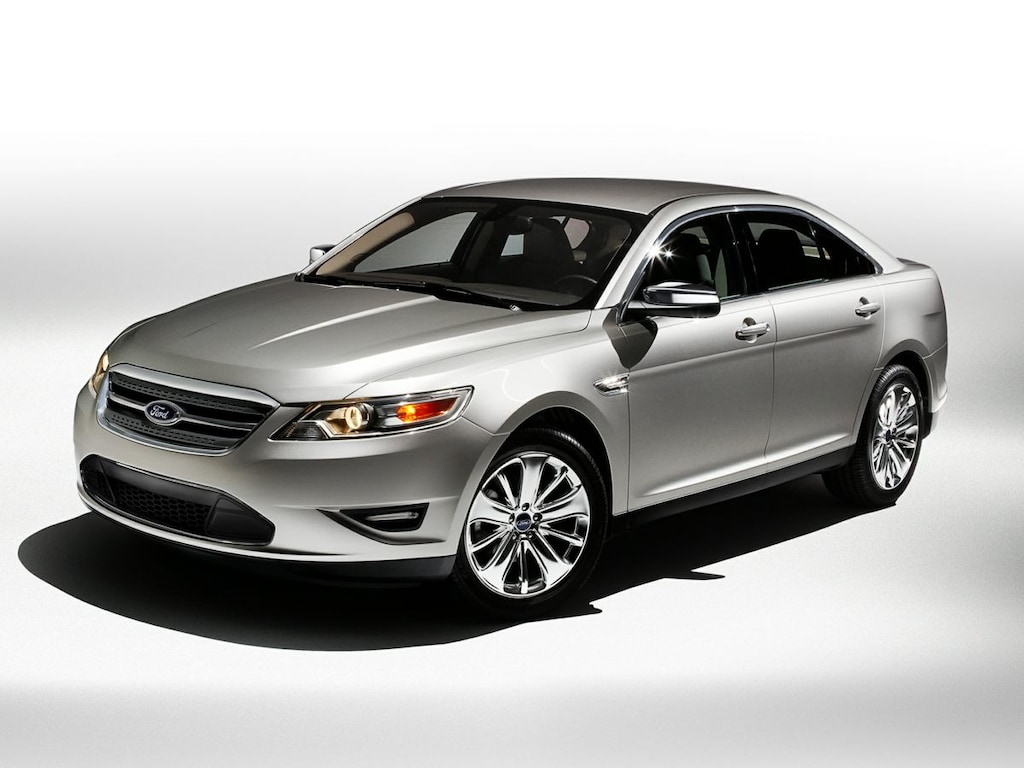 Used 2011 Ford Taurus SEL Sedan