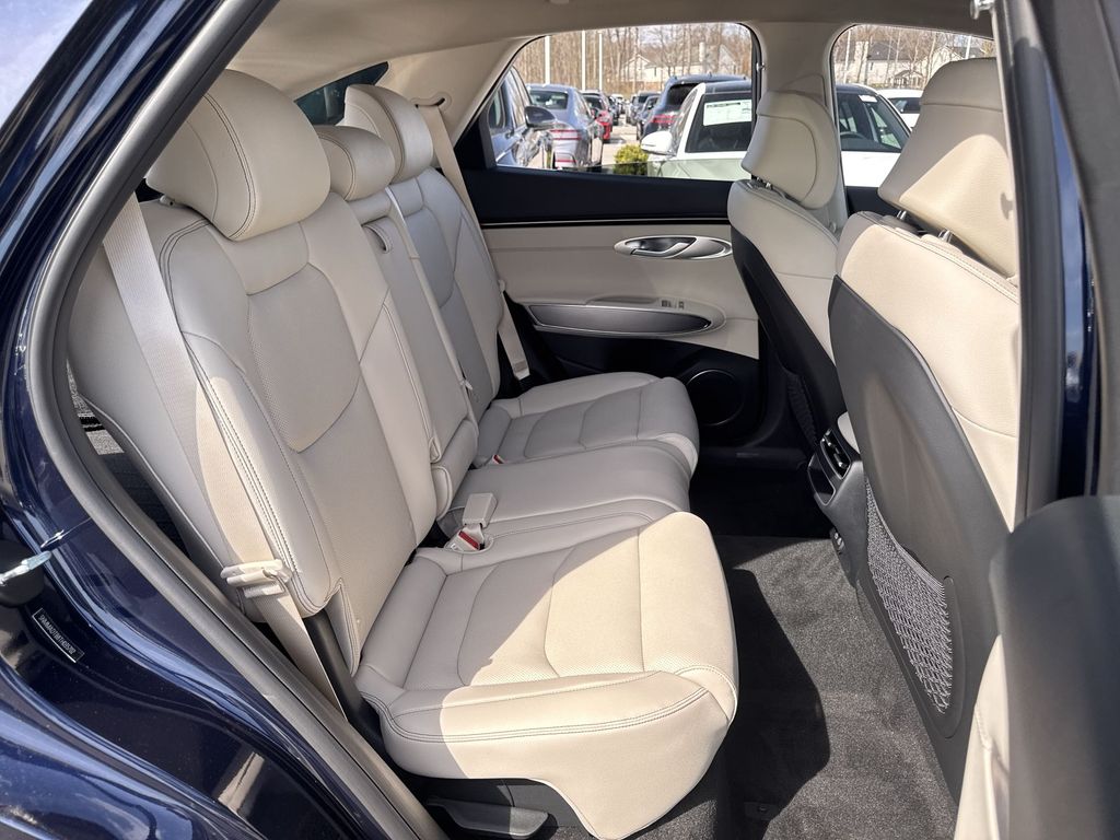 2026 GENESIS GV70 Select - Photo 31