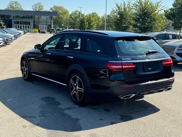 2022 Mercedes Benz E 450 4MATIC Wagon photo 2