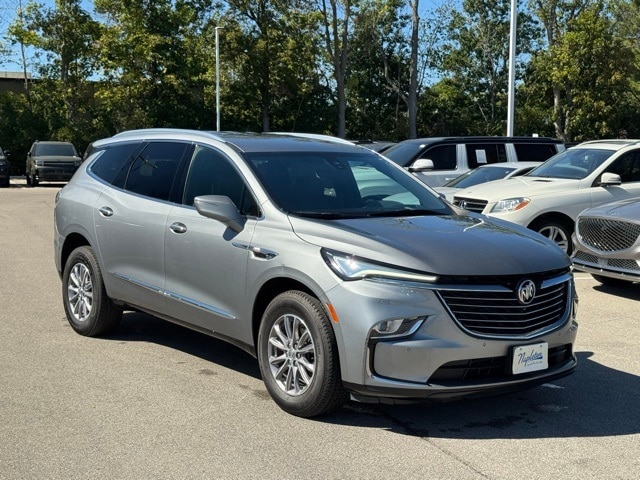 2024 Buick Enclave Premium's photo