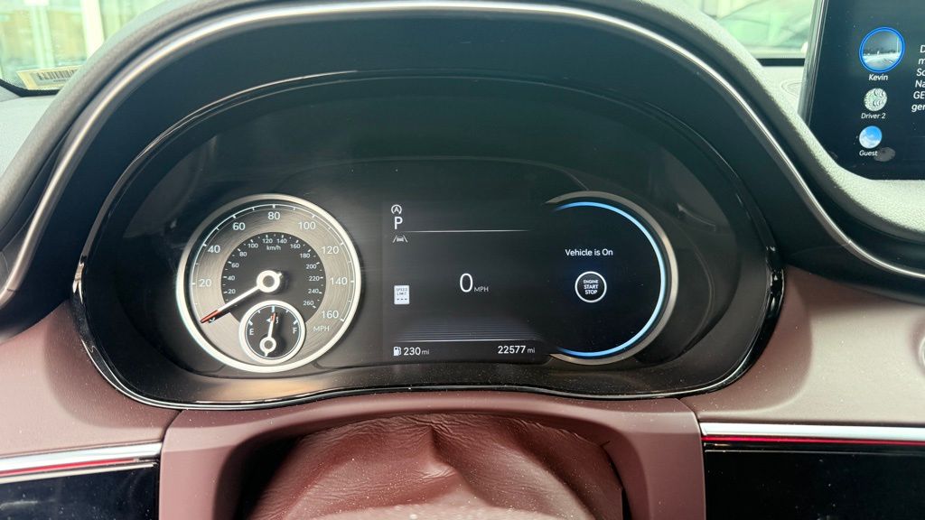 2023 GENESIS GV70 Standard's photo