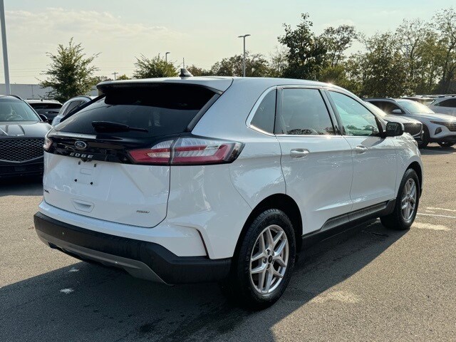 2024 Ford Edge SEL photo 4