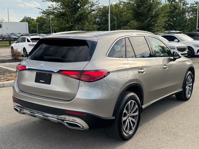 2023 Mercedes Benz GLC 300 4MATIC photo 4