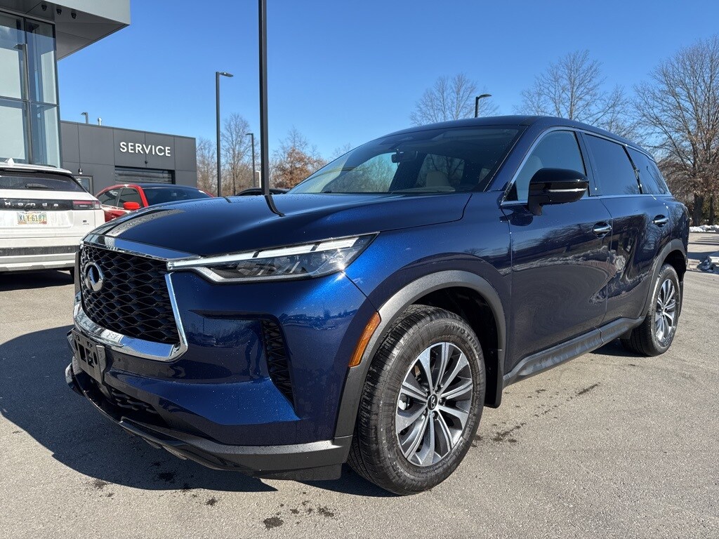 Used 2024 INFINITI QX60 PURE SUV