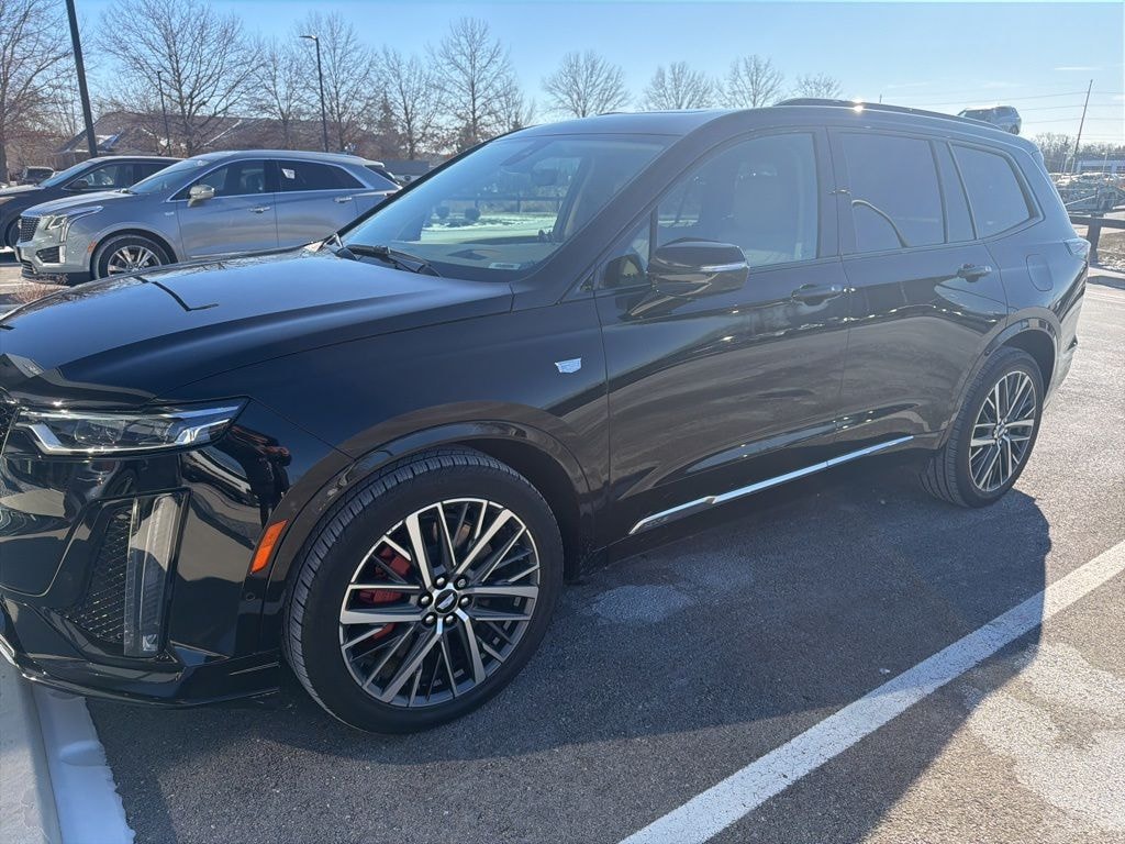 Used 2025 CADILLAC XT6 Sport SUV