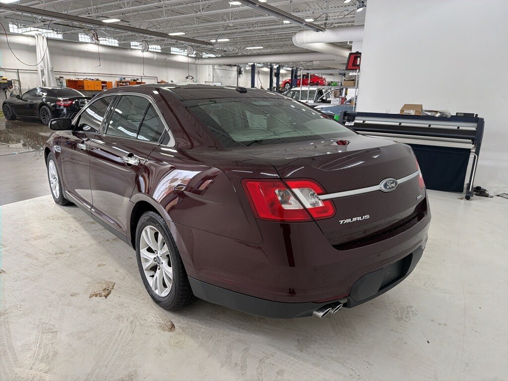 Used 2011 Ford Taurus SEL Sedan