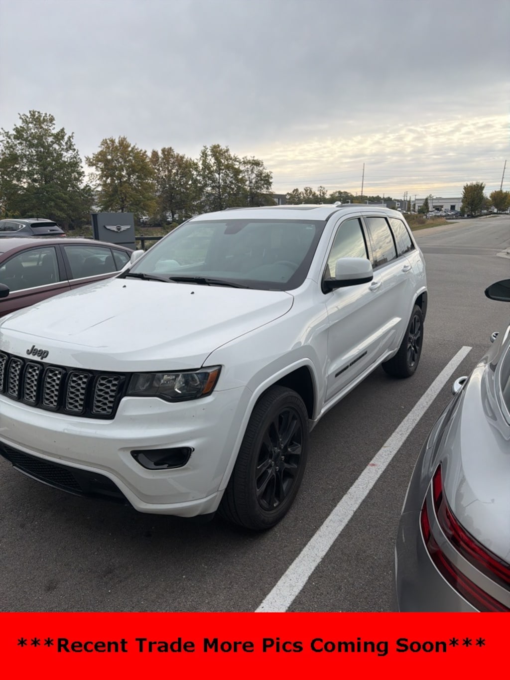 Used 2019 Jeep Grand Cherokee Laredo SUV