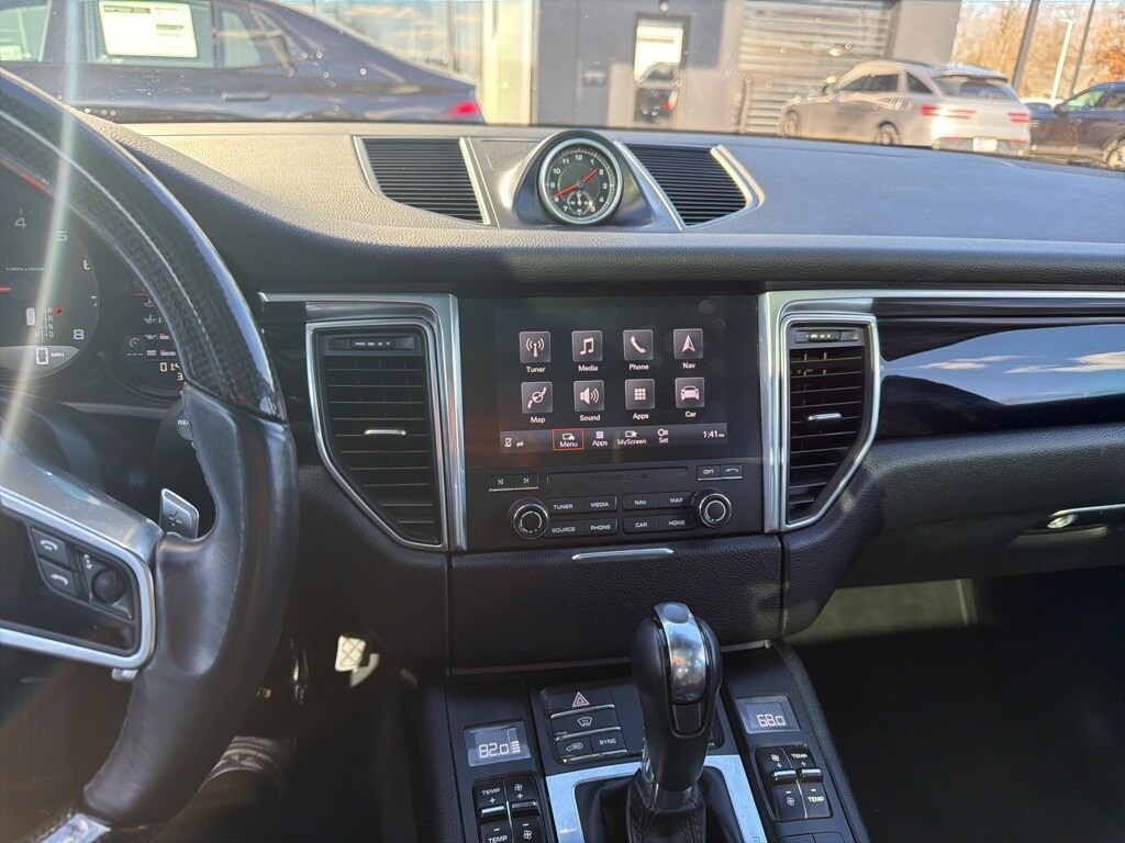 2018 Porsche Macan photo 4