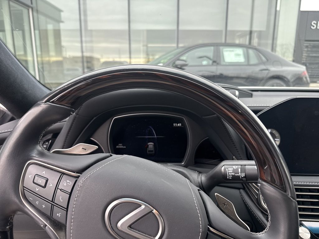 2021 Lexus LS Base's photo