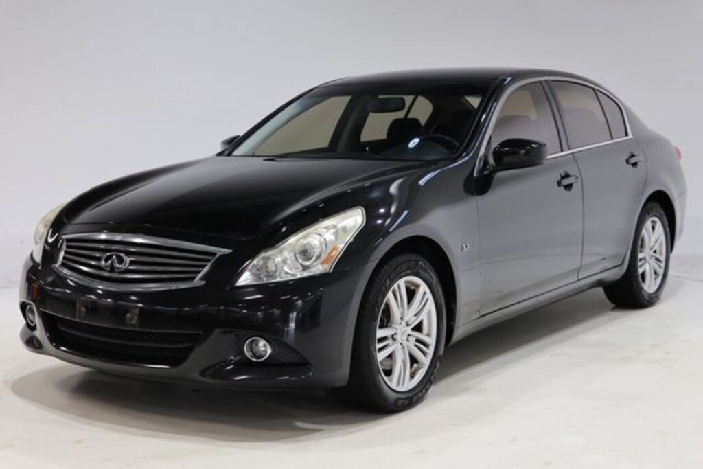 Used 2015 INFINITI Q40 3.7 Sedan