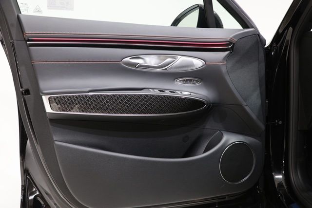 2026 GENESIS GV70 Sport Prestige - Photo 17