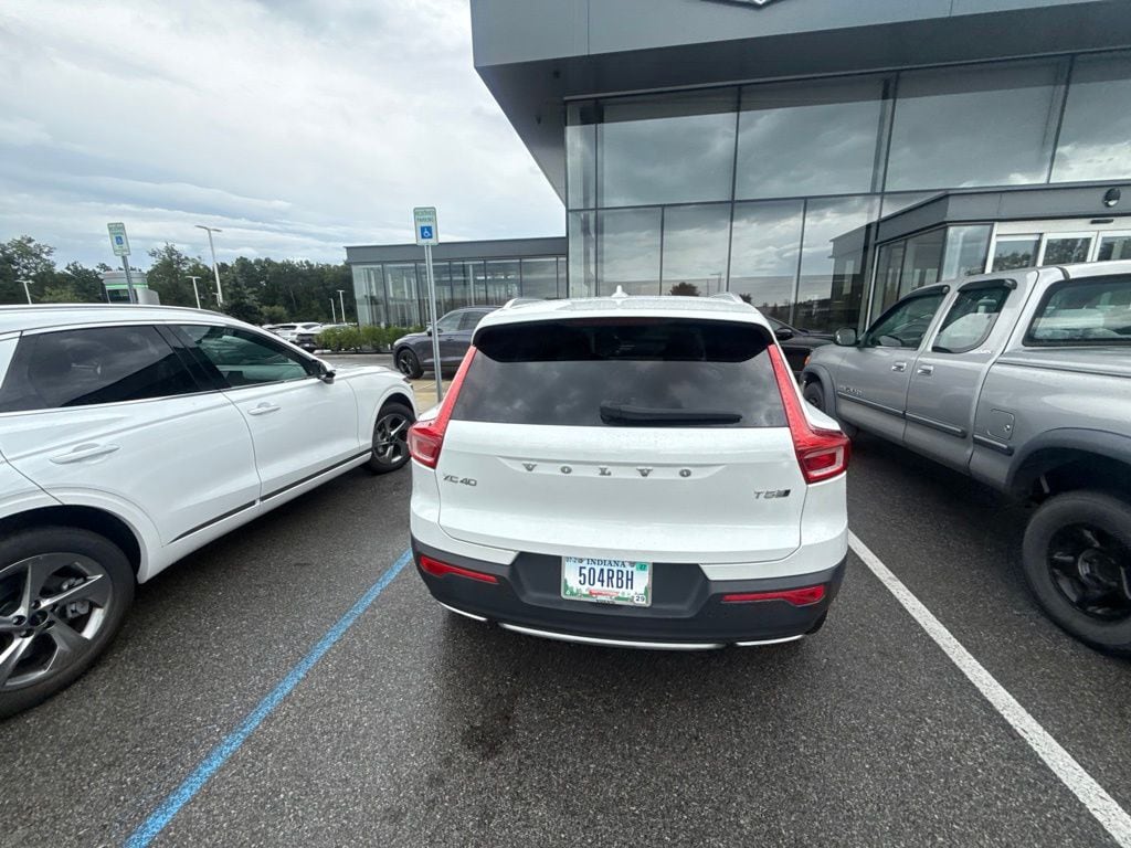 Used 2019 Volvo XC40 T5 Inscription SUV
