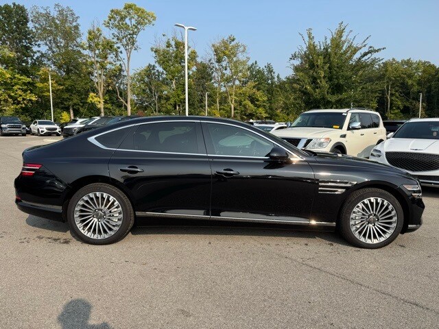 2024 Genesis Electrified G80 Advanced Prestige photo 2