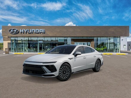 2026 Hyundai Sonata Hybrid SEL Sedan
