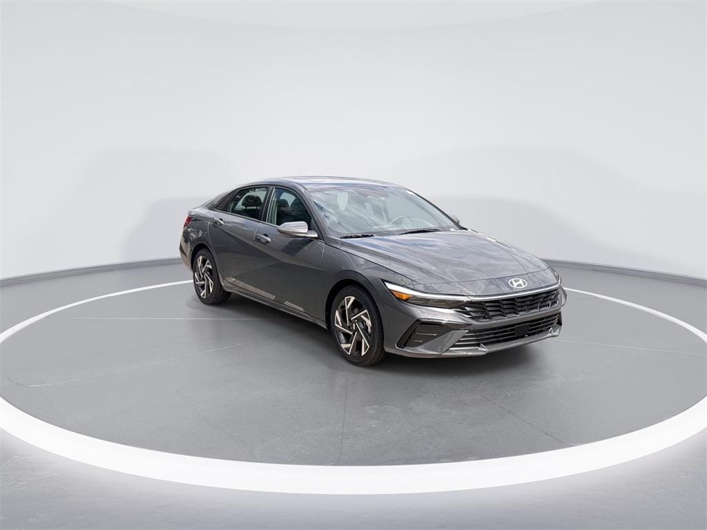 New 2025 Hyundai Elantra SEL Convenience Sedan