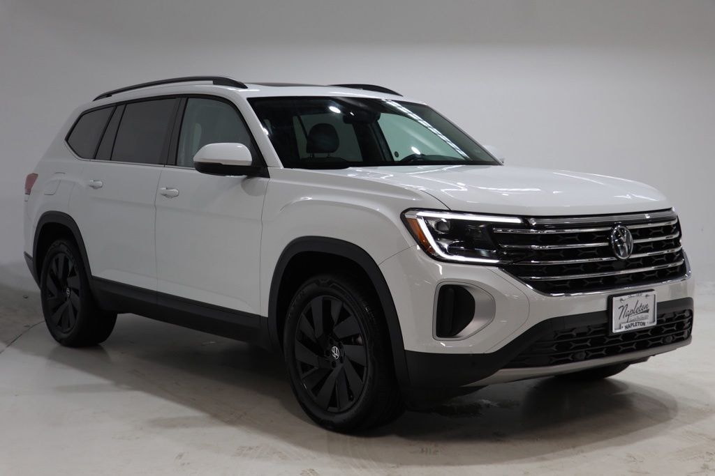 Used 2025 Volkswagen Atlas 2.0T SE w/Technology SUV