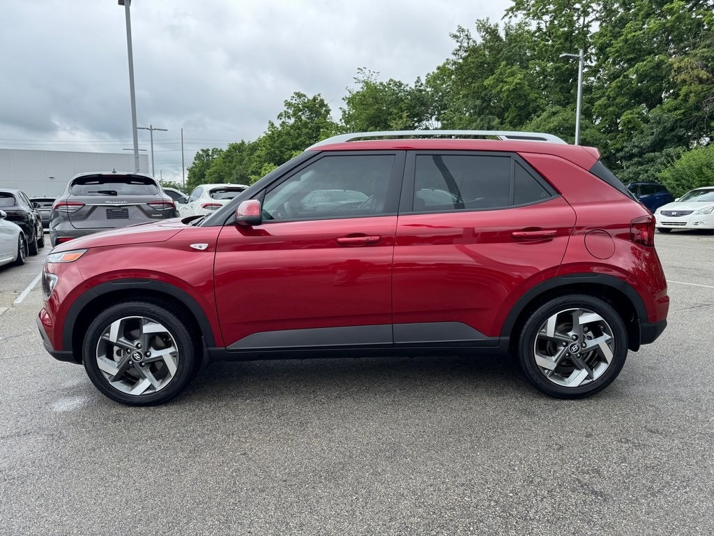 Used 2024 Hyundai Venue Limited with VIN KMHRC8A38RU337121 for sale in Indianapolis, IN