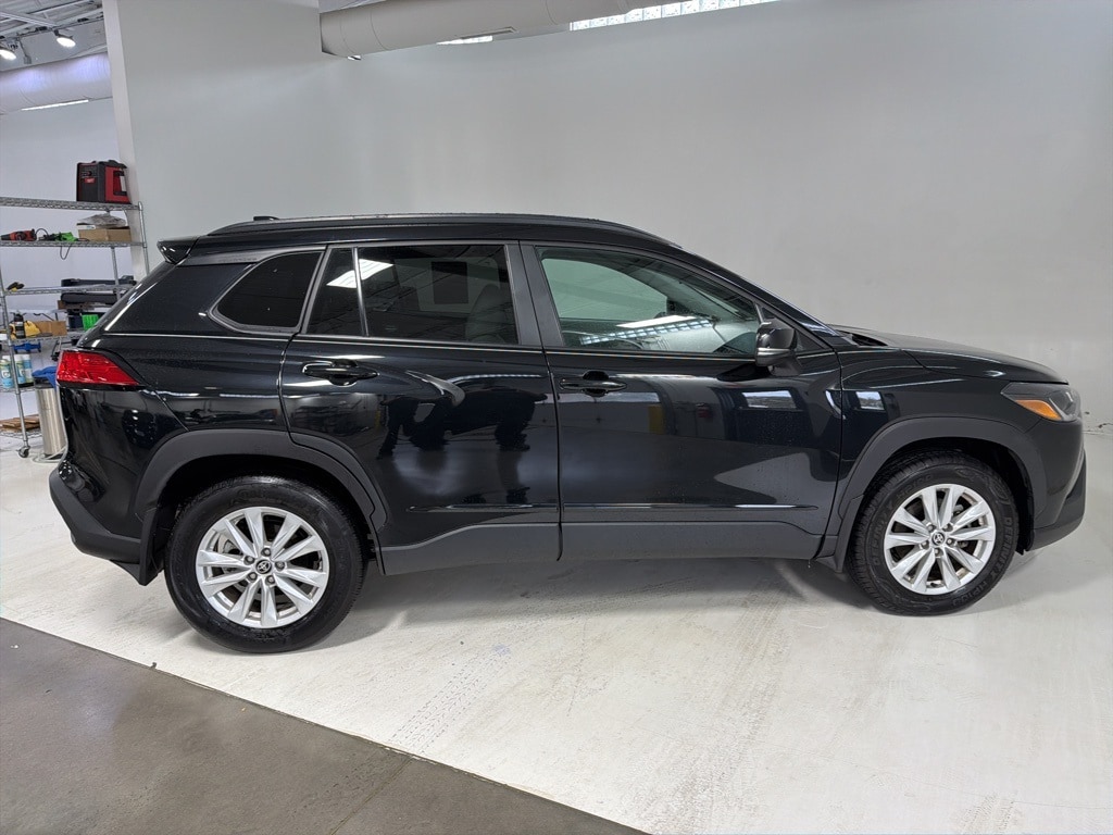 Used 2022 Toyota Corolla Cross LE SUV